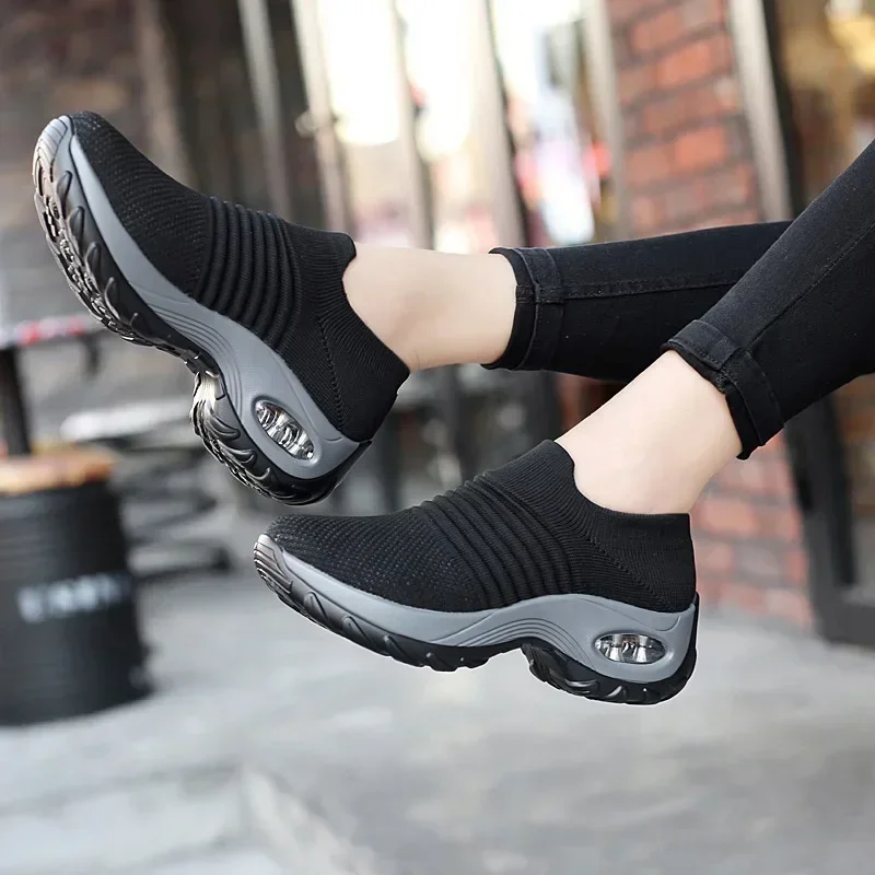 Sepatu tenis dan Gym pria, Sne - Men'S Shoes Size 43 In Us ulasan dan harga